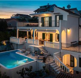 4 Bedroom Villa with Pool near Milna, Brac Island Sleeps 8 